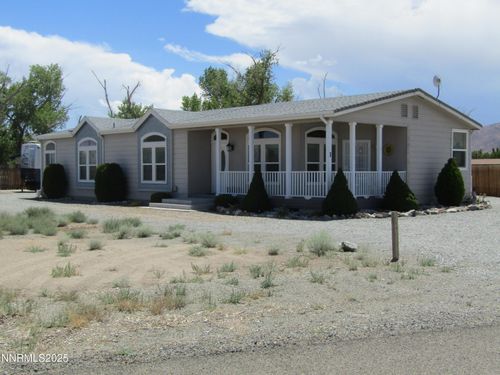 1 Calico Hills Dr, Yerington, NV, 89447-9743 | Card Image