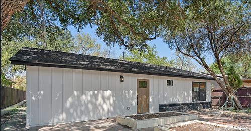 1223 W Mally Blvd, San Antonio, TX, 78224-2719 | Card Image