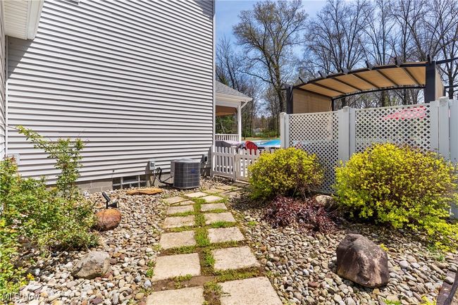 View of side yard | Image 44