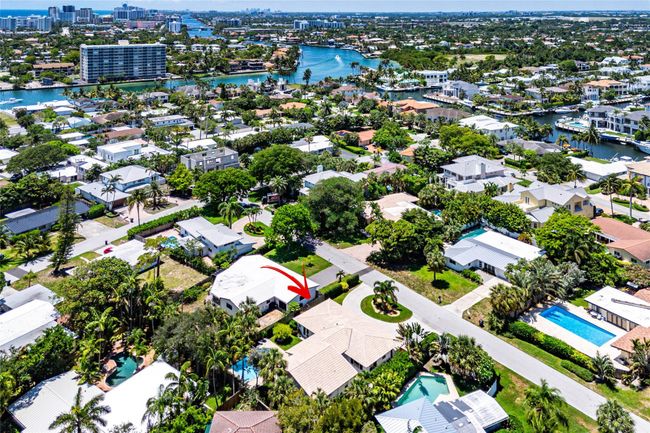 2642 Ne 26 Th Ter, House other with 4 bedrooms, 2 bathrooms and null parking in Lighthouse Point FL | Image 46