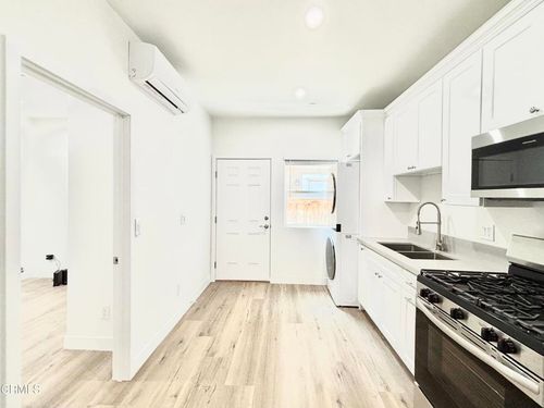 2-351 Huerta Street, Oxnard, CA, 93030 | Card Image
