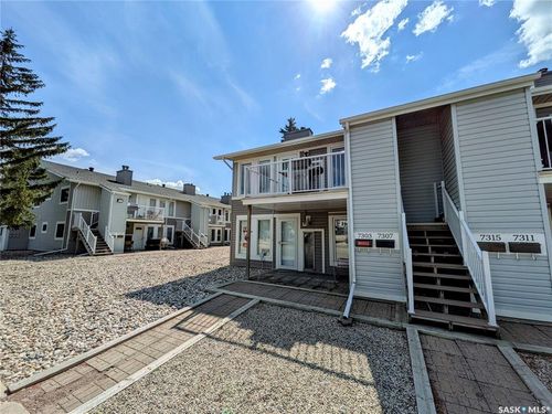 7307 Dalgliesh Dr, Regina, SK, S4X2B8 | Card Image