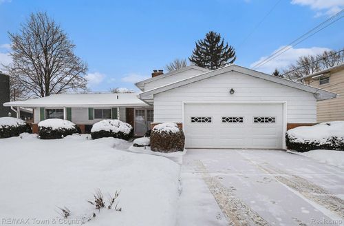 426 Bellewood Dr, Flushing, MI, 48433-1847 | Card Image