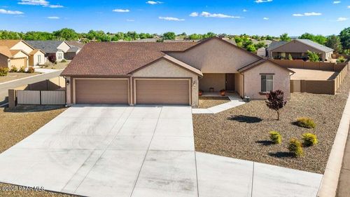 1657 Bainbridge Ln, Chino Valley, AZ, 86323-5841 | Card Image