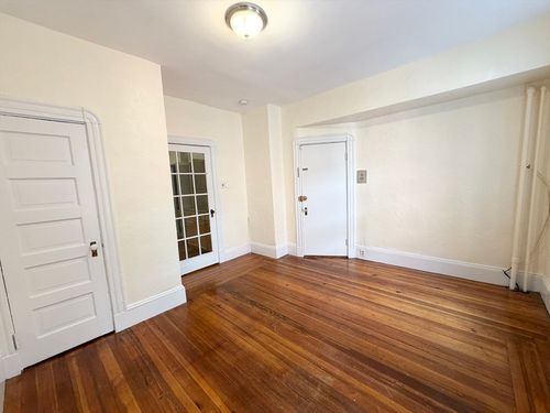 1-70 Revere St, Boston, MA, 02114-4420 | Card Image