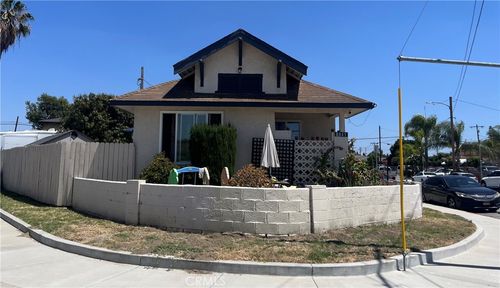 8841 Ibsen St, Pico Rivera, CA, 90660-1621 | Card Image