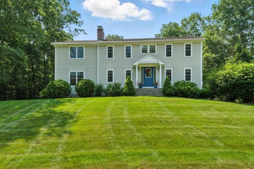 40 Lexington Dr, Hampstead, NH, 03841-2007 | Card Image