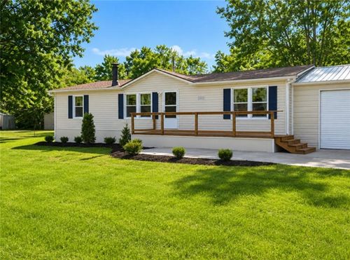 806 N Jerry St, Raymore, MO, 64083-9763 | Card Image