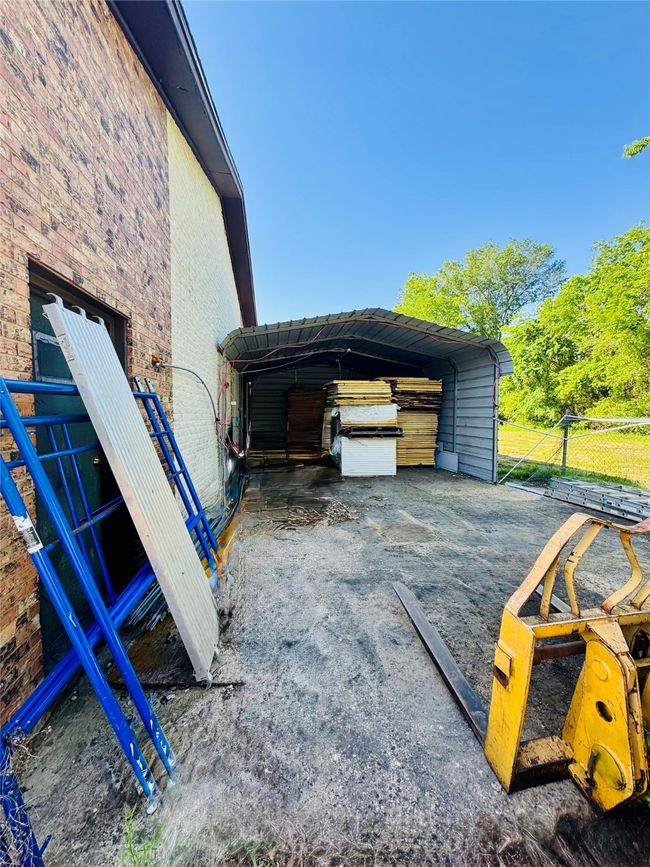 300 Aspen, Home with 0 bedrooms, 0 bathrooms and null parking in Van TX | Image 11