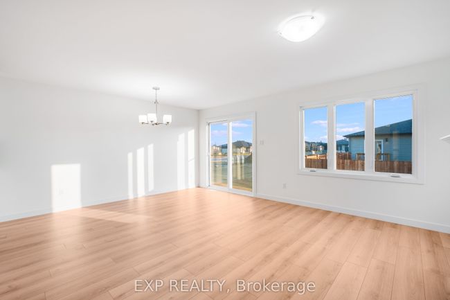 341 Hazel Cres, House attached with 3 bedrooms, 3 bathrooms and 2 parking in Limoges ON | Image 8