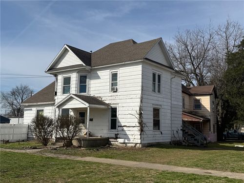 2301 Charleston Ave, Mattoon, IL, 61938-3839 | Card Image