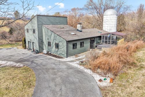 3144 Country Club Rd, Troutville, VA, 24175-3934 | Card Image