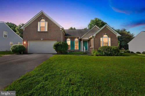 25 Browning Cir, MIDDLETOWN, DE, 19709-1662 | Card Image