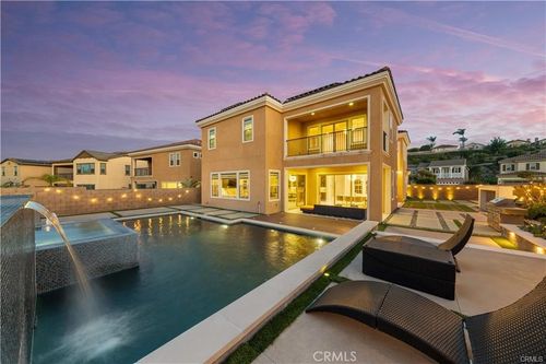 5996 Porto St, Chino Hills, CA, 91709-4122 | Card Image