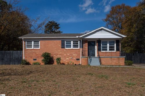 106 Middleton Ln, Greenville, SC, 29607-5307 | Card Image