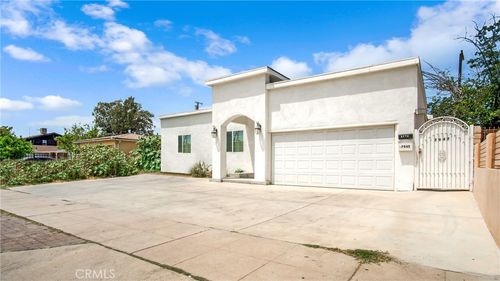 7945 Woodman Ave, Panorama City, CA, 91402 | Card Image