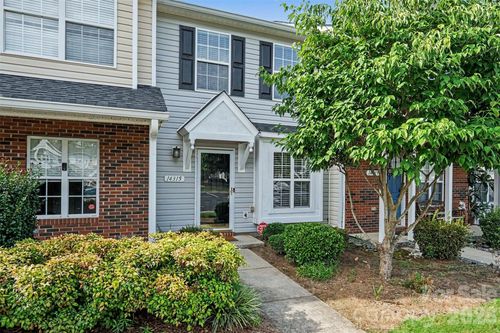 14315 Tranters Creek Ln, Charlotte, NC, 28273-6887 | Card Image