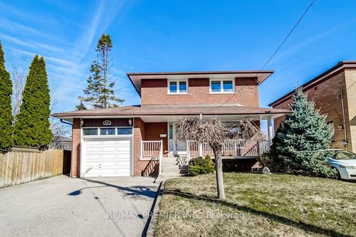 334 Rimilton Ave, Etobicoke, ON, M8W2E4 | Card Image
