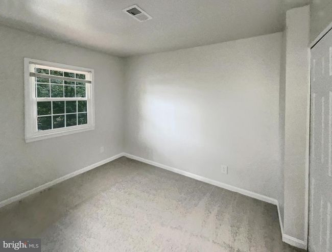 14849 Leicester Ct, Townhouse with 3 bedrooms, 4 bathrooms and null parking in CENTREVILLE VA | Image 5