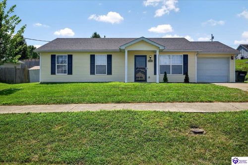 108 Derbyshire Ct, Radcliff, KY, 40160-8606 | Card Image