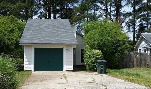 7041 Candlewood Dr, Fayetteville, NC, 28314-1681 | Card Image