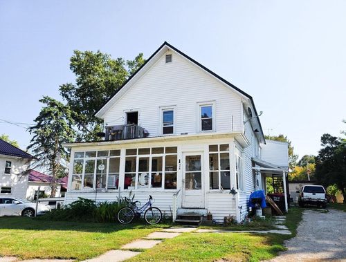 124 S Lake Street, GILLETT, WI, 54124 | Card Image