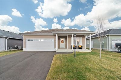 198 Lake Breeze Dr, House other with 2 bedrooms, 2 bathrooms and 5 parking in Goderich ON | Image 3