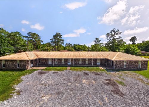 15061 Polk St, Gulfport, MS, 39501-8502 | Card Image