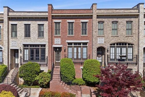 13 Arbor Way Dr, Decatur, GA, 30030-1300 | Card Image