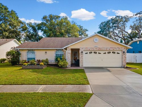 8350 Royal Hart Dr, New Port Richey, FL, 34653-7003 | Card Image