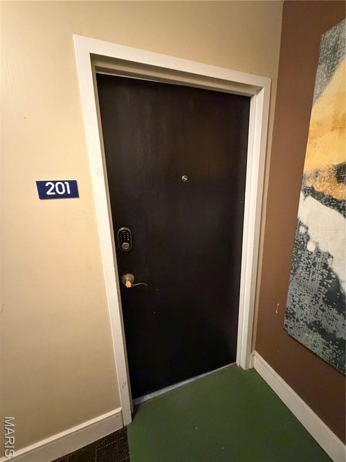 unit-201-210 N 17th St, Saint Louis, MO, 63103-2336 | Card Image