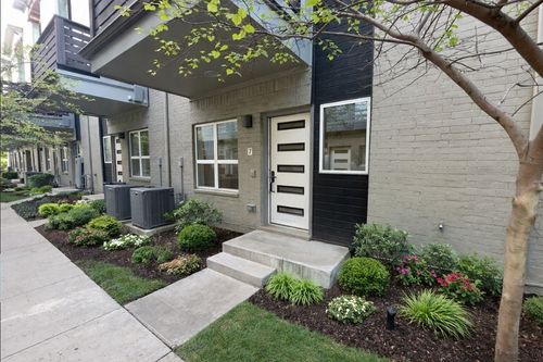 7-4910 Live Oak St, Dallas, TX, 75206-7602 | Card Image