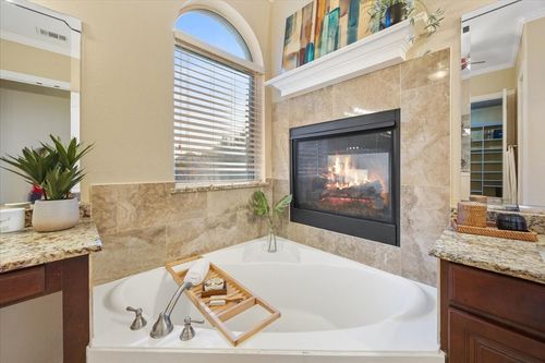 13609 Fall Harvest Dr, Frisco, TX, 75033-0419 | Card Image