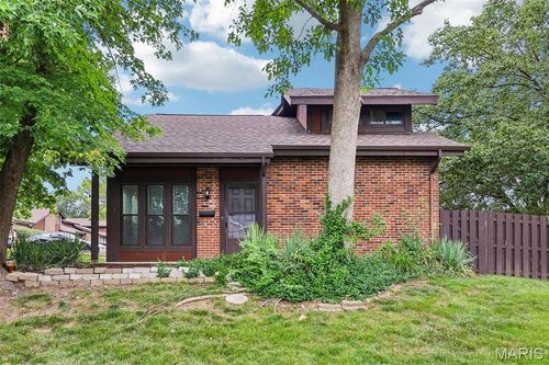 1031 Tavistock Cir, Saint Louis, MO, 63129-1915 | Card Image