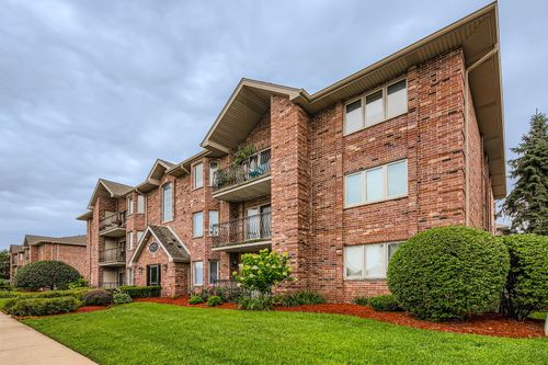 apt-3sw-6211 W 94th St, Oak Lawn, IL, 60453-2286 | Card Image