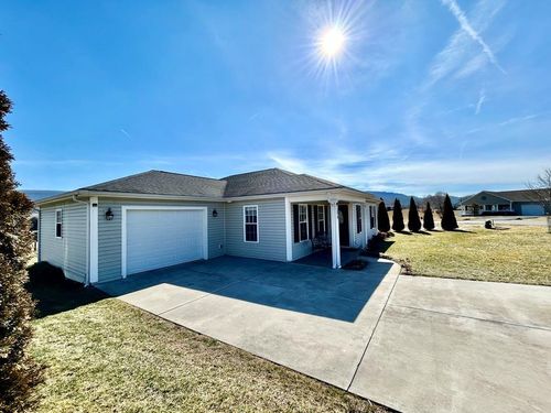 206 Ridge Dr, Lebanon, VA, 24266 | Card Image