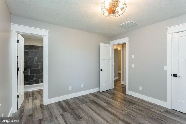 145 Memorial Park Dr, House other with 3 bedrooms, 2 bathrooms and null parking in TIMBERVILLE VA | Image 6