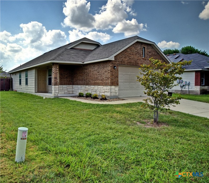 Wold Dr, Hutto, TX 78634