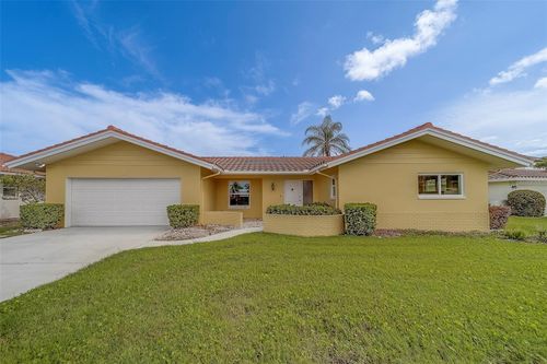 115 15th St, BELLEAIR BEACH, FL, 33786-3307 | Card Image