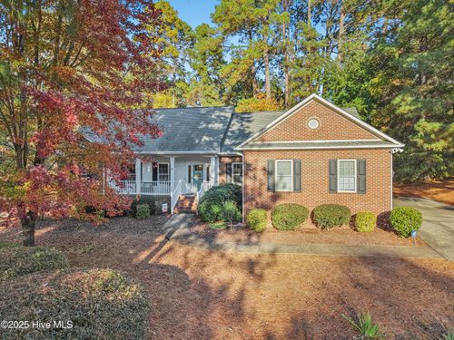 30 Kingswood Cir, Pinehurst, NC, 28374-6942 | Card Image