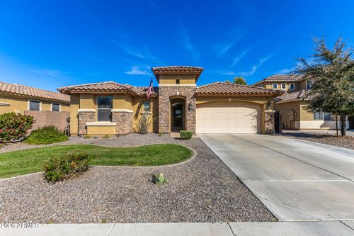 590 E Raven Ct, Gilbert, AZ, 85297-1207 | Card Image