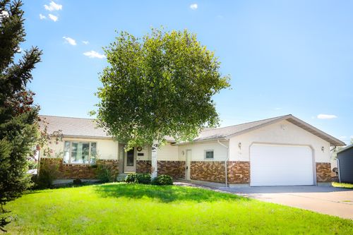 116 29th Ave Ne, Great Falls, MT, 59404-1002 | Card Image