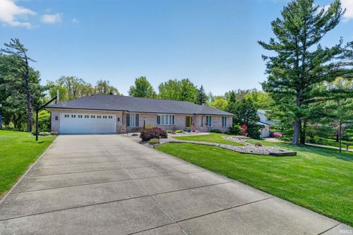 17202 Pencross Dr, Granger, IN, 46530-6937 | Card Image