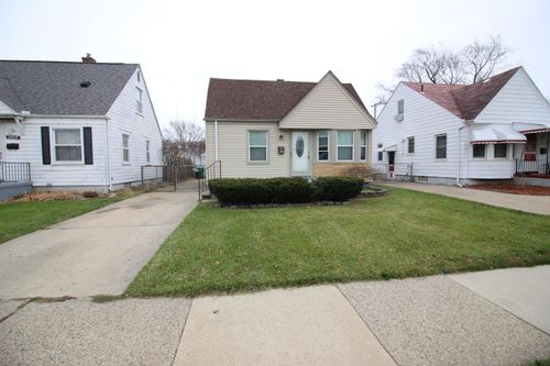 21826 Cushing Ave, Eastpointe, MI, 48021-2492 | Card Image