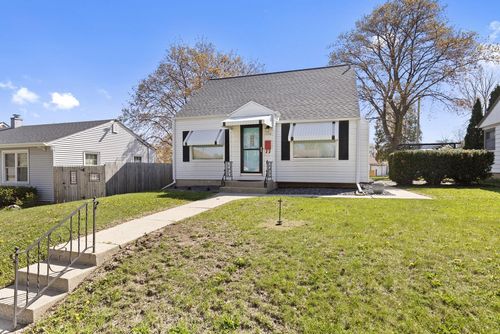 3254 S 35th Street, Milwaukee, WI, 53215 | Card Image