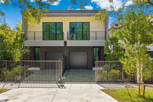 3030 Shipping Ave, Miami, FL, 33133 | Card Image