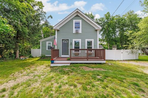 92 Oak Ave, Athol, MA, 01331-2718 | Card Image