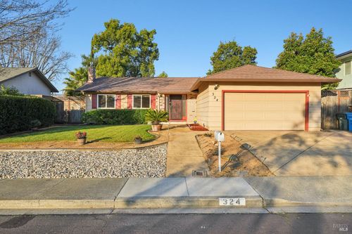 324 Woodside Circle, Vacaville, CA, 95688 | Card Image