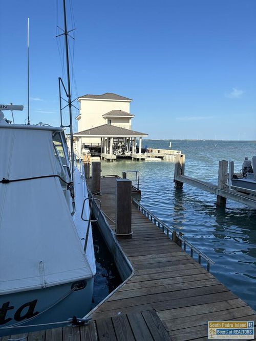 191 Isabella Point Dr, Port Isabel, TX, 78578-4215 | Card Image