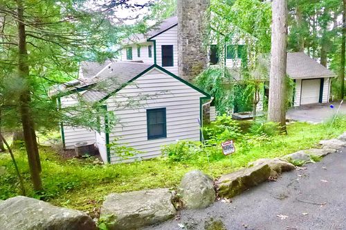 56 Twin Lakes Rd, South Salem, NY, 10590-1009 | Card Image